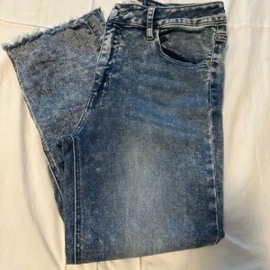 Women KanCan Cropped Jeans Size 30